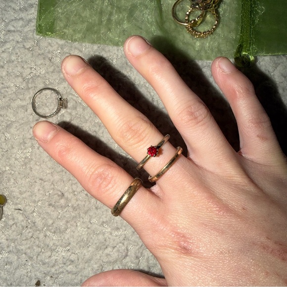 Ring Bundle - Picture 4 of 7